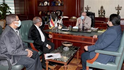 محافظ بني سويف يناقش مع رئيس جهاز تعمير الصعيد 