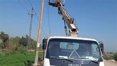 دعم طريق المحيط بـ 6 آلاف متر أسلاك كهربائية و100 كشاف بمطاي شمال المنيا