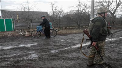 أوكرانيا تعلن مقتل اثنين من جنودها في دونباس
