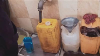 ضبط نصف طن زيت طعام غير صالح في حملة بالبحيرة