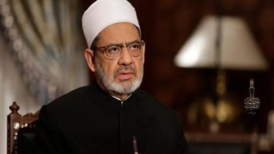 الإمام الأكبر يعزي الملكة إليزابيث في وفاة زوجها الأمير فيليب