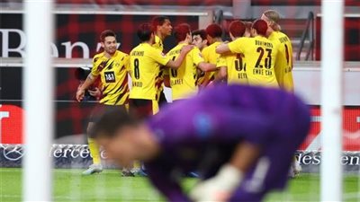 فوز بوروسيا دورتموند على شتوتجارت بنتيجة 3-2 بالدوري الألماني