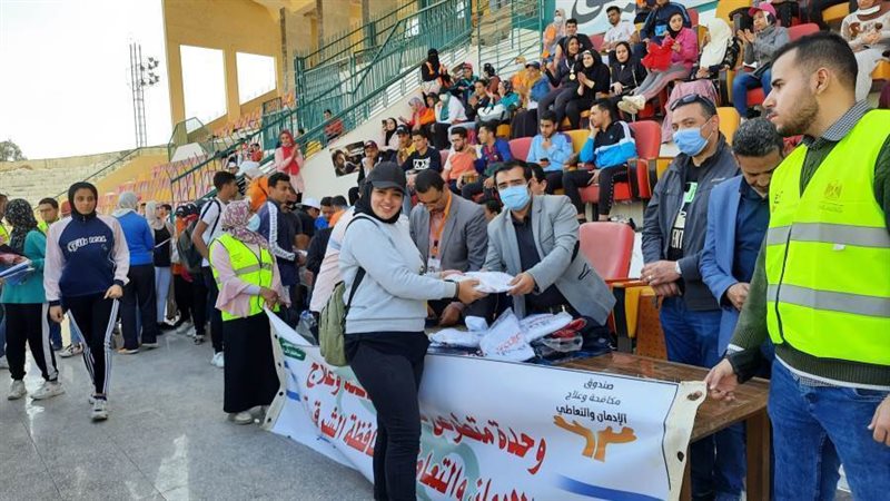 تكريم الفائزين في