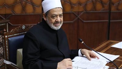 شيخ الأزهر يوجه بمضاعفة الإعانات لــ١٠٠ ألف أسرة خلال شهر رمضان المبارك
