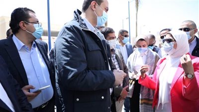 وزيرة الصحة تتفقد 