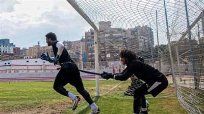 تدريبات بدنية وإطالات قبل انطلاق مران الزمالك