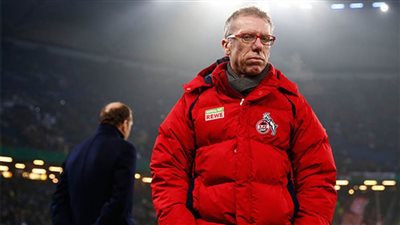 كولن يُقيل مدربه لسوء النتائج