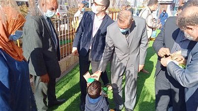 محافظ كفر الشيخ يوزع فوانيس رمضان على الأيتام بدور الرعاية