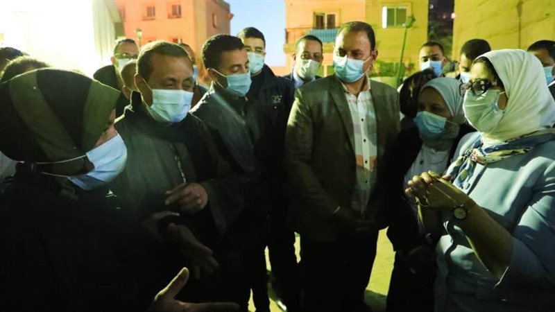 وزيرة الصحة بمستشفى