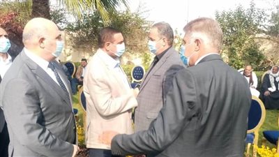 محافظ البحيرة يقدم واجب العزاء لآل داود في وفاة شقيق رئيس نادي القضاة