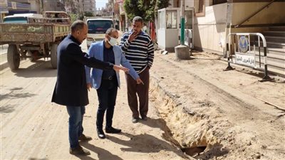 بدء العمل في إحلال وتجديد التربة تمهيدًا لرصف شارع عدنان المالكي بالمنيا