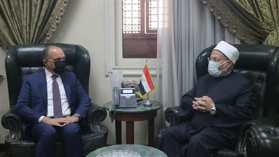 مفتي الجمهورية يهنئ سفير الأردن بمئوية المملكة