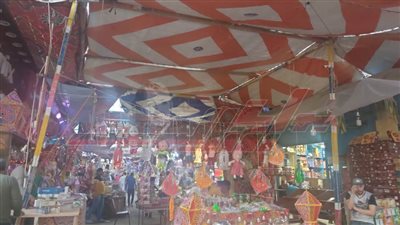 إقبال من أهالي الإسماعليلية على شراء الياميش وعين الجمل في المقدمة