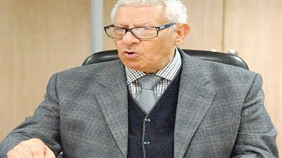 تعرف على حياة الكاتب الصحفي مكرم محمد أحمد