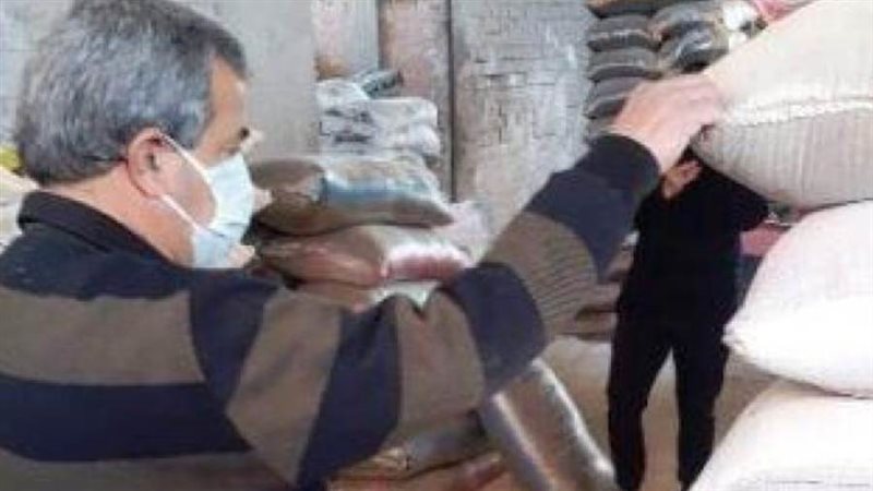 ضبط 30 طن خامات مجهولة