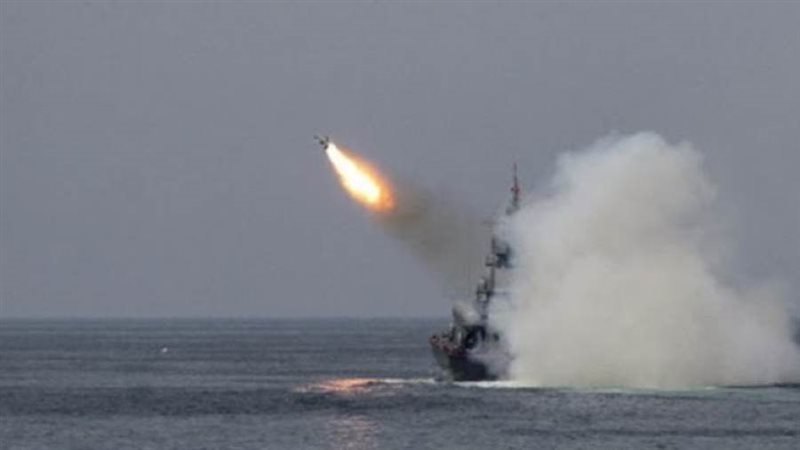 استهداف سفينة