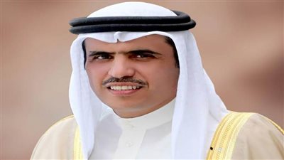 وزير الإعلام بدولة البحرين الشقيقة ينعى الكاتب الصحفي مكرم محمد أحمد