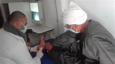 علاج 1416 مريضاً في قافلة بقرية بني مؤمنة بمركز ببا