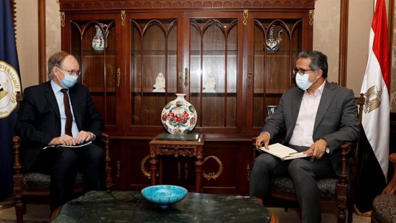 خلال اللقاء