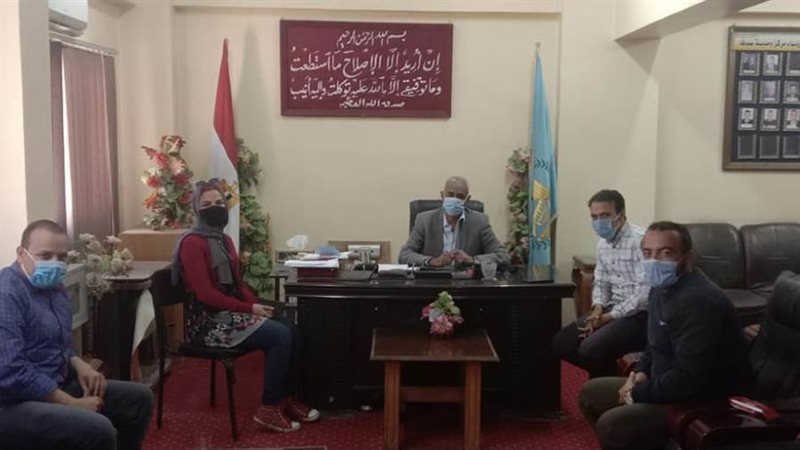 رئيس مدينة صدفا ولجنة