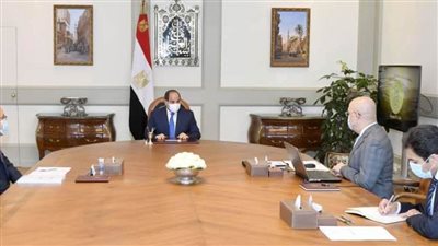 الرئيس السيسي يوجه بسرعة إنجاز المشروعات القومية لتحقيق التنمية