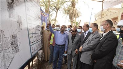 محافظ أسيوط يضع حجر أساس مشروع صرف صحي قرى ديروط