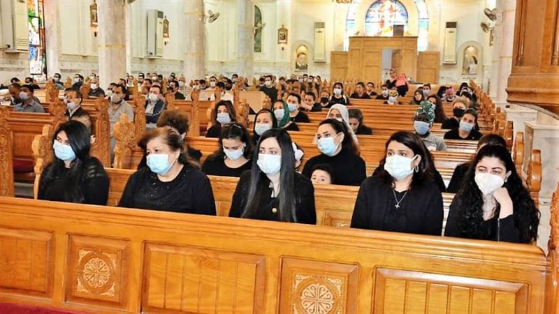 اقتصار الصلاة بالكنائس