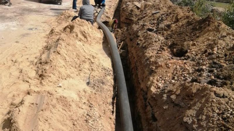 أعمال مد خط مياه