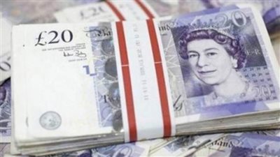 الجنيه الإسترليني يسجل تراجعا طفيفا مقابل الدولار الأمريكي واليورو الأوروبي