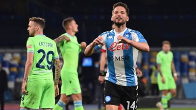 نابولي يحقق فوزًا كبيرًا على لاتسيو 5-2 في الدوري الإيطالي