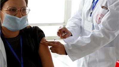 تونس: تطعيم 279 ألفا و890 شخصا بالجرعة الأولى من لقاح كورونا حتى أمس