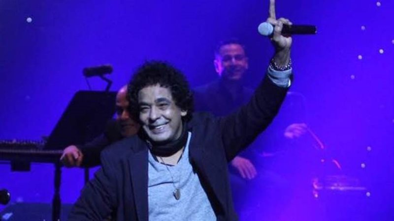 المطرب محمد منير