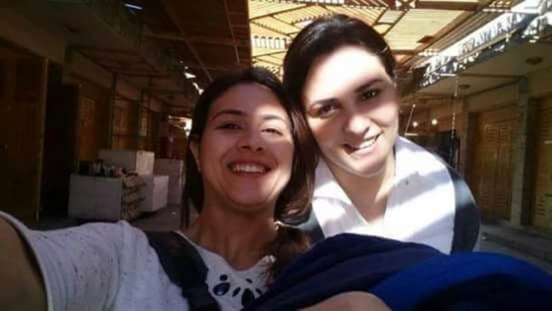 نهلة رمضان وصديقة