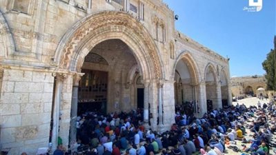 القدس.. 60 ألف مصل بالأقصى في الجمعة الثانية من رمضان