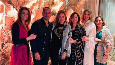 بالصور- المنتج تامر مرسي وعمرو دياب وأمير كراره ونجوم الفن في سحور رجل الأعمال محمد ذكي 