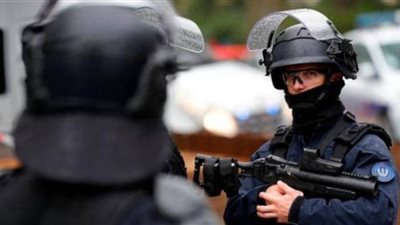 الشرطة الإسبانية تلقي القبض على شخص لتسببه في إصابة آخرين بكورونا