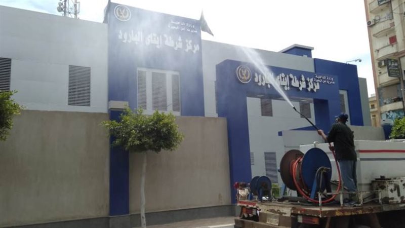 رش وتطهير الشوارع