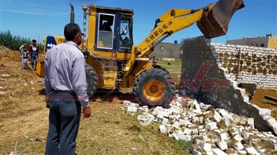 حملات مكبرة لإزالة التعديات على أملاك الدولة بكفرالشيخ