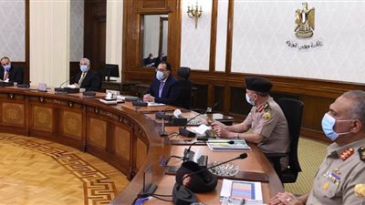 رئيس الوزراء يتابع موقف الأراضي المخطط زراعتها في شمال ووسط سيناء