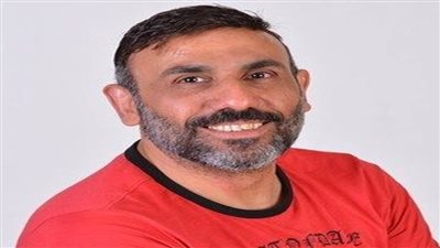 الفنان محمد حسني: 