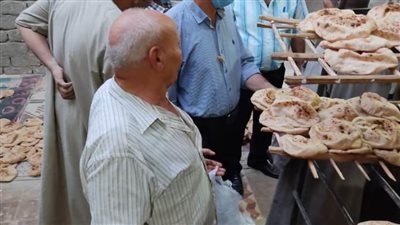 حملات تموينية على المخابز والأسواق وتحرير 41 محضرا بالعدوة بالمنيا