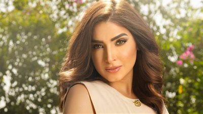 7 غرز في الوجه.. تفاصیل إصابة روجينا في التصوير