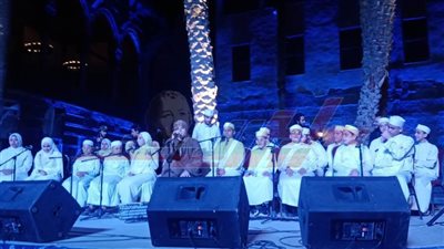 الشيخ محمود التهامى يقيم حفل مدرسة الإنشاد الدينى بالأمير طاز 