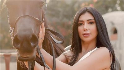 سارة عبدالرحمن تنتهي من تصوير 