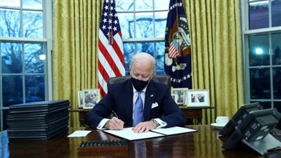 بايدن يرشح عددا من القيادات المدنية فى المؤسسات العسكرية الامريكية 