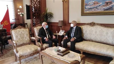 محافظ بورسعيد يستقبل رئيس الأكاديمية البحرية 