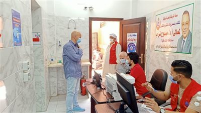 وكيل صحة الشرقية يتابع تطعيم المواطنين بلقاح كورونا  