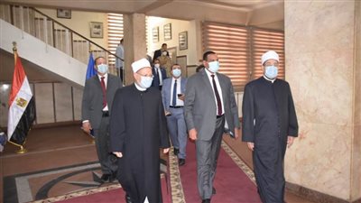 محافظ البحيرة يستقبل وزير الأوقاف ومفتي الديار لافتتاح مسجد عمر بن الخطاب