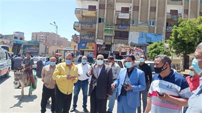 السكرتير المساعد بأسيوط يقود حملة لمتابعة تطبيق الإجراءات الاحترازية بحي شرق وغرب