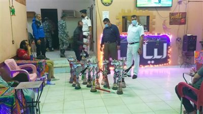 ضبط 1585 شيشة و1150 مخالفة كمامة وغلق 103 مقاهٍ بالقليوبية